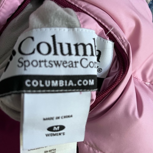 Columbia Vest Womens Medium Pink Maroon Puffer Down Fill Reversible Outdoors - Picture 7 of 7